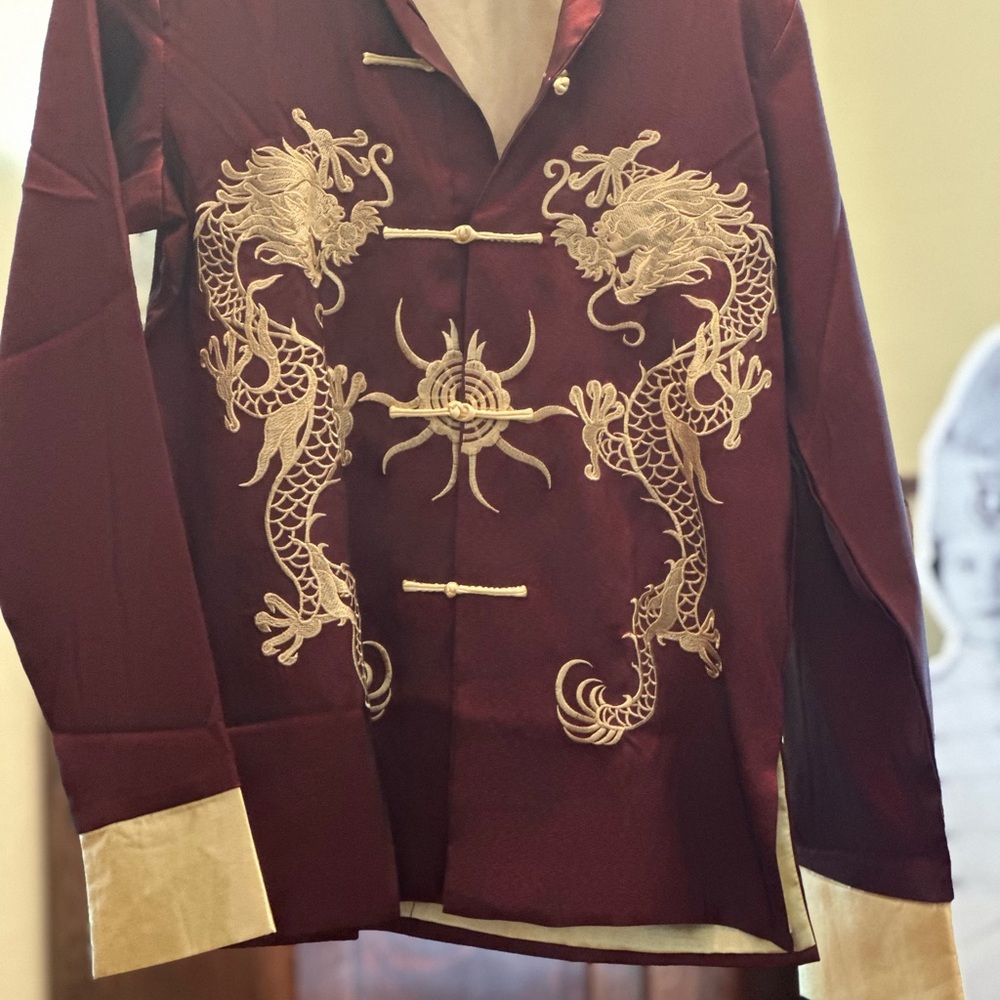 Yuexyuan Chinese Silk Jacket with Gold Dragon Embroidery